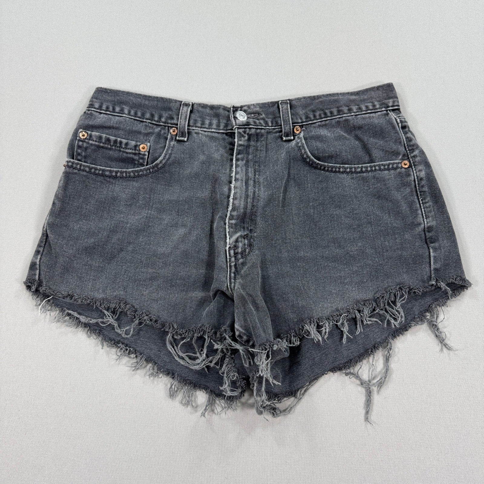 Vintage Levis Cut Off Shorts Sz 34 Fits 32 550 Distressed Faded Denim Womens