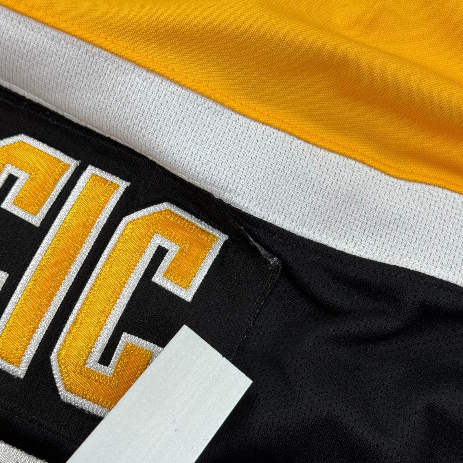 Boston Bruins Milan Lucic Reebok Jersey Size 2XL NHL Embroidered Patch