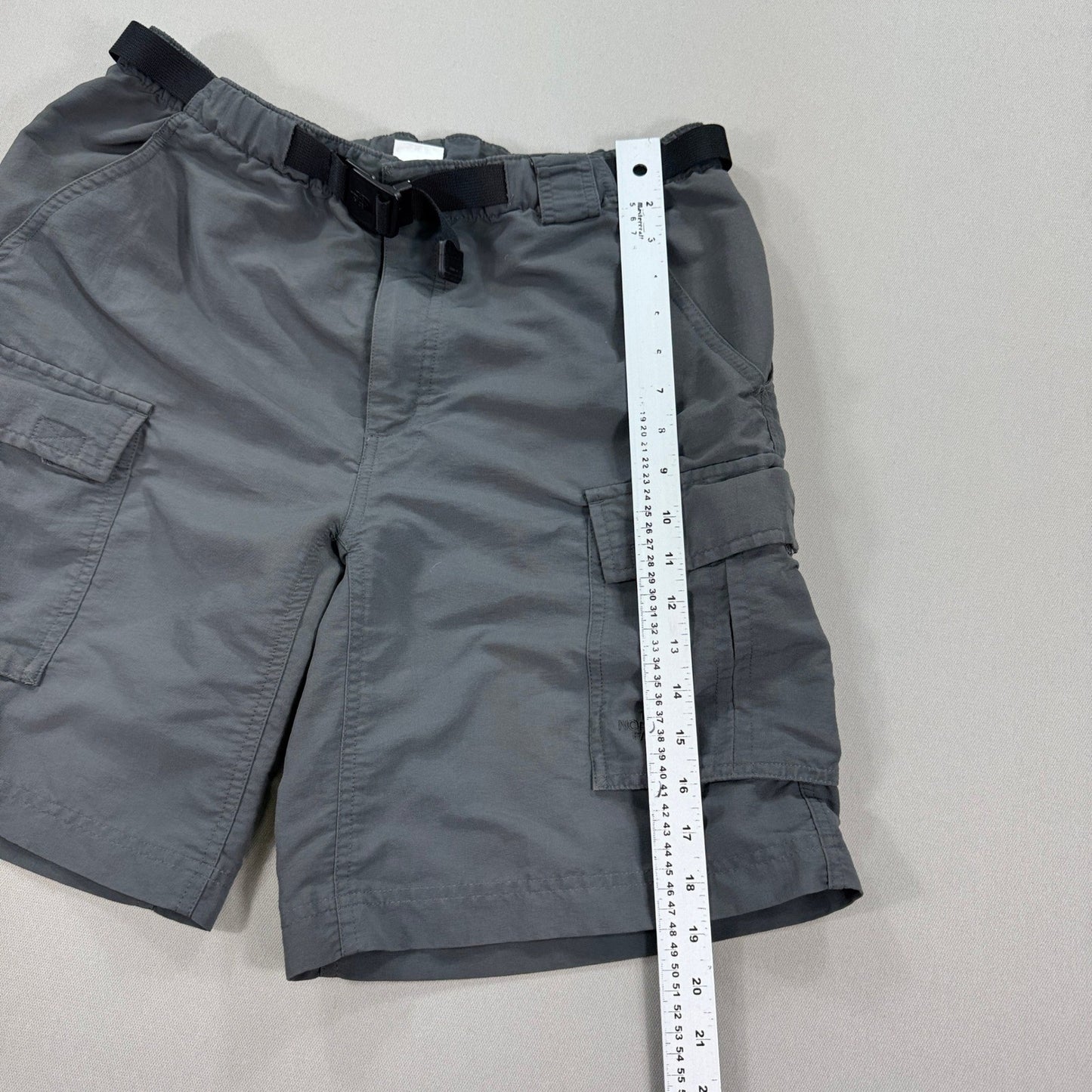 The North Face Cargo Shorts Belted mens Medium Gray Relaxed
