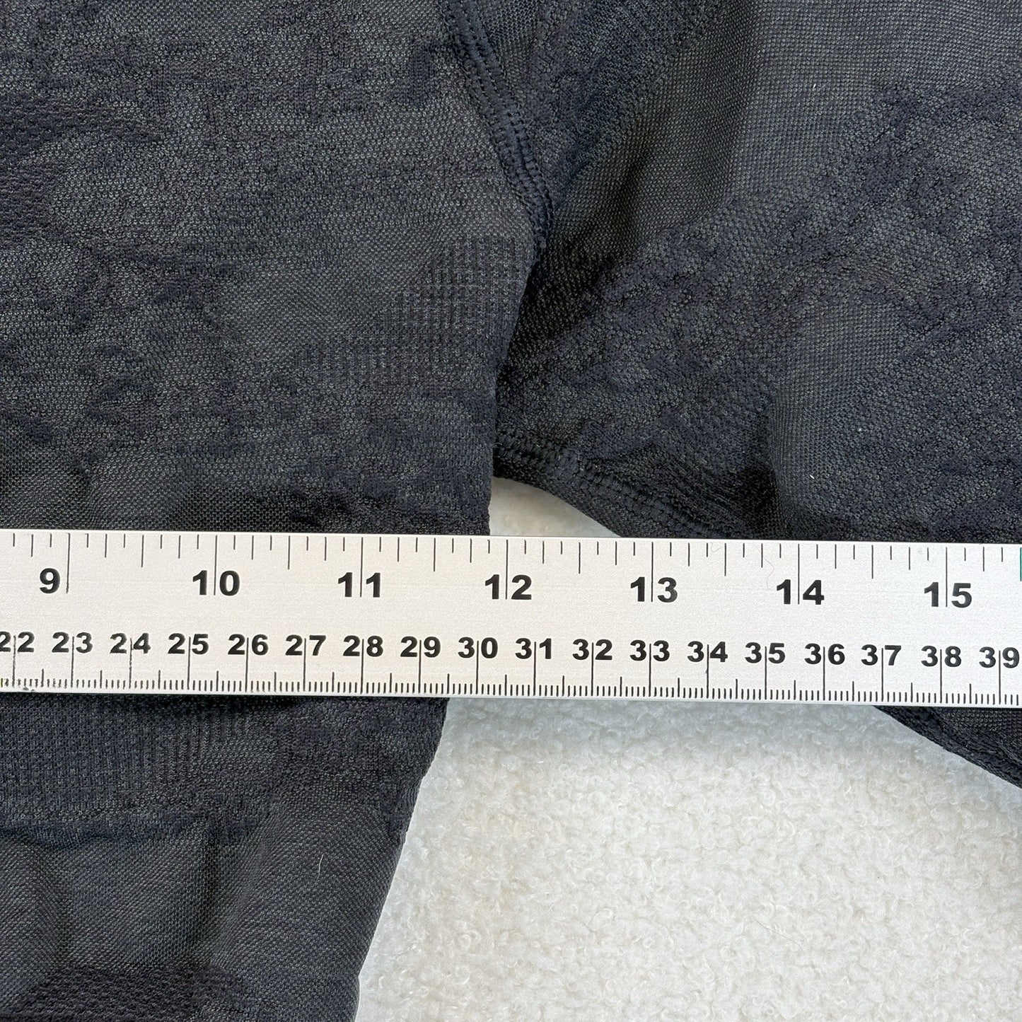 Gym Shark Adapt Camo Long Sleeve Cropped Top  Lace Back Gray Womens Medium