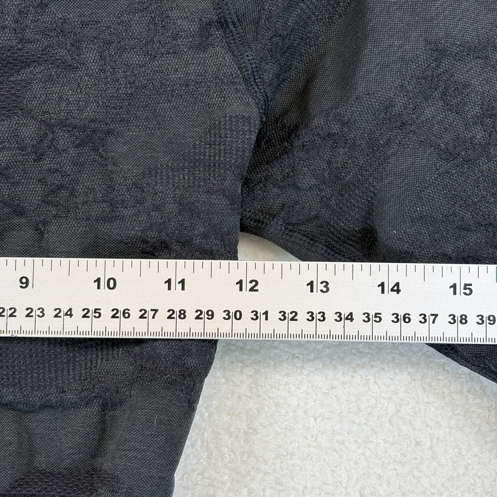 Gym Shark Adapt Camo Long Sleeve Cropped Top  Lace Back Gray Womens Medium