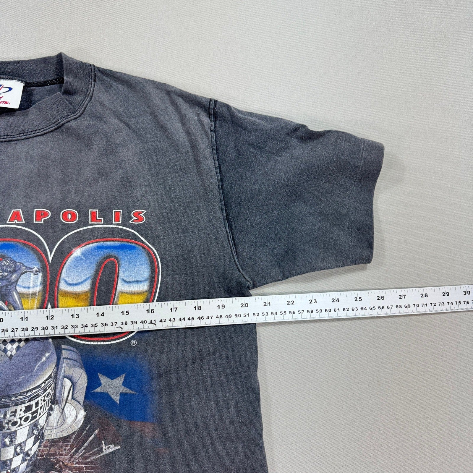 Vintage Indianapolis 500 Shirt 3D Graphic mens Medium Faded Single Stitch