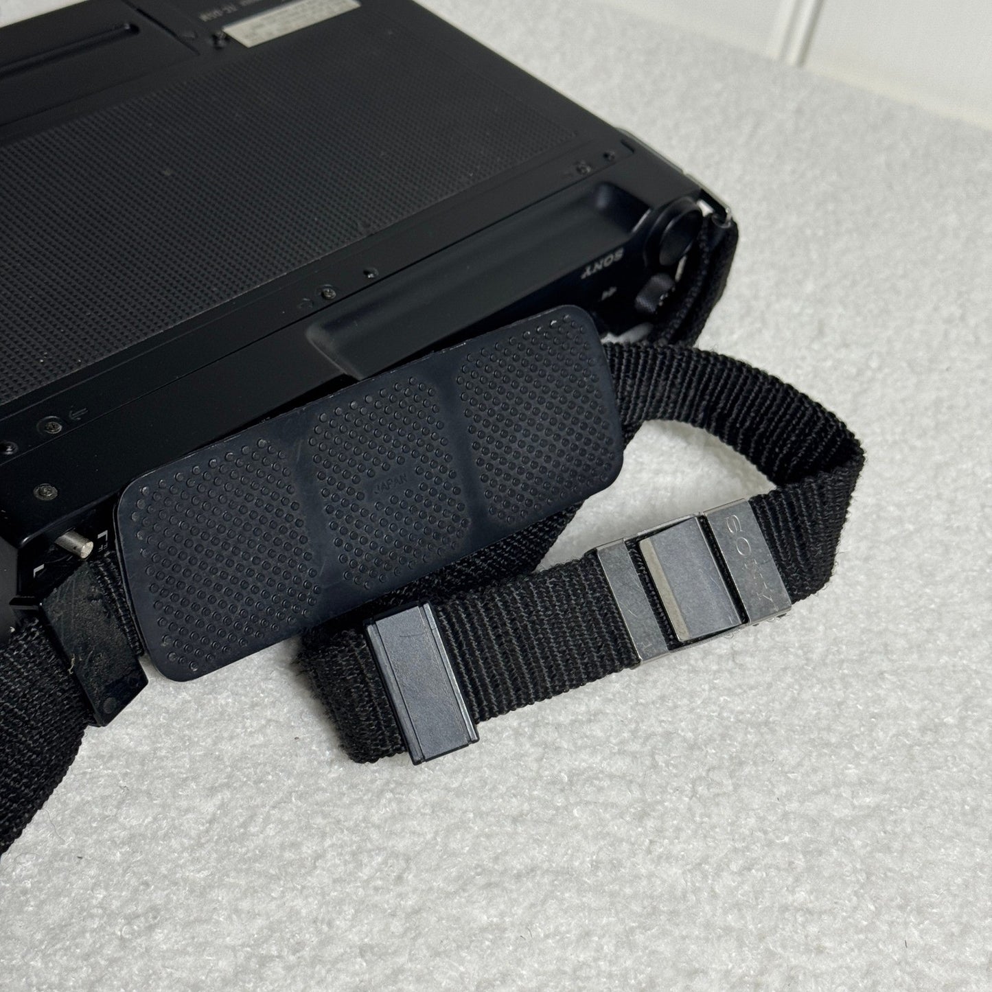 Sony TC-D5M Stereo Cassette Field Recorder Original strap For Parts