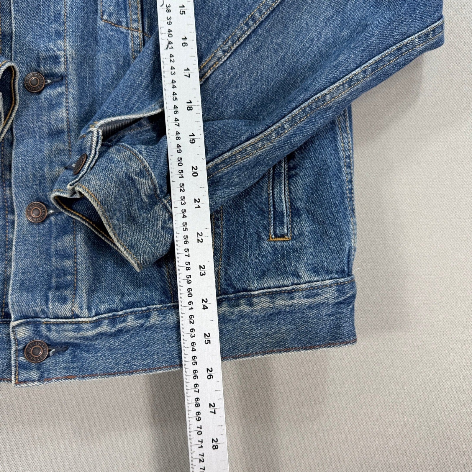 Levi Strauss Signature Trucker Jean Jacket mens Medium Blue Denim Classic Fit