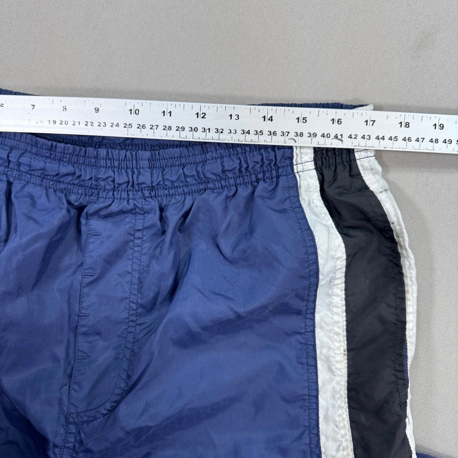 Vintage Nike Track Pants mens Large Blue Windbreaker Elastic Waist Zipped Ankle