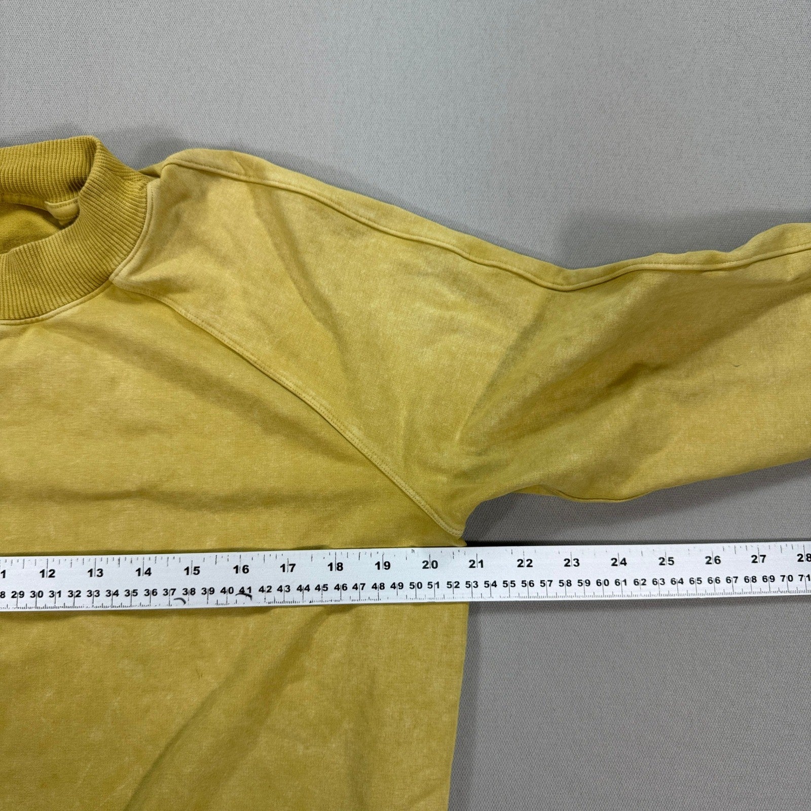 Lululemon Ready To Roll Sweatshirt Womens Medium Yellow Crop Boxy Crew Pullover