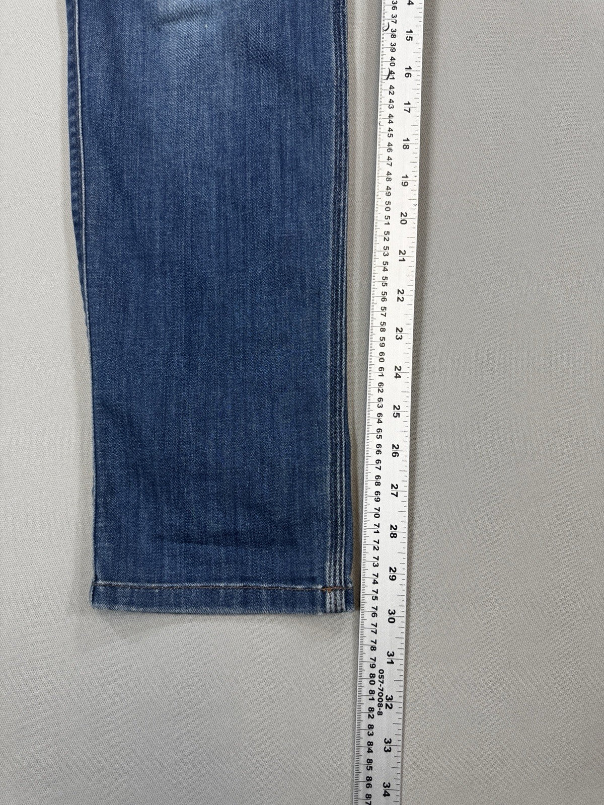 DU/ER L2X Slim Fit Performance Denim Jeans mens 32x30 Blue Denim Medium Wash