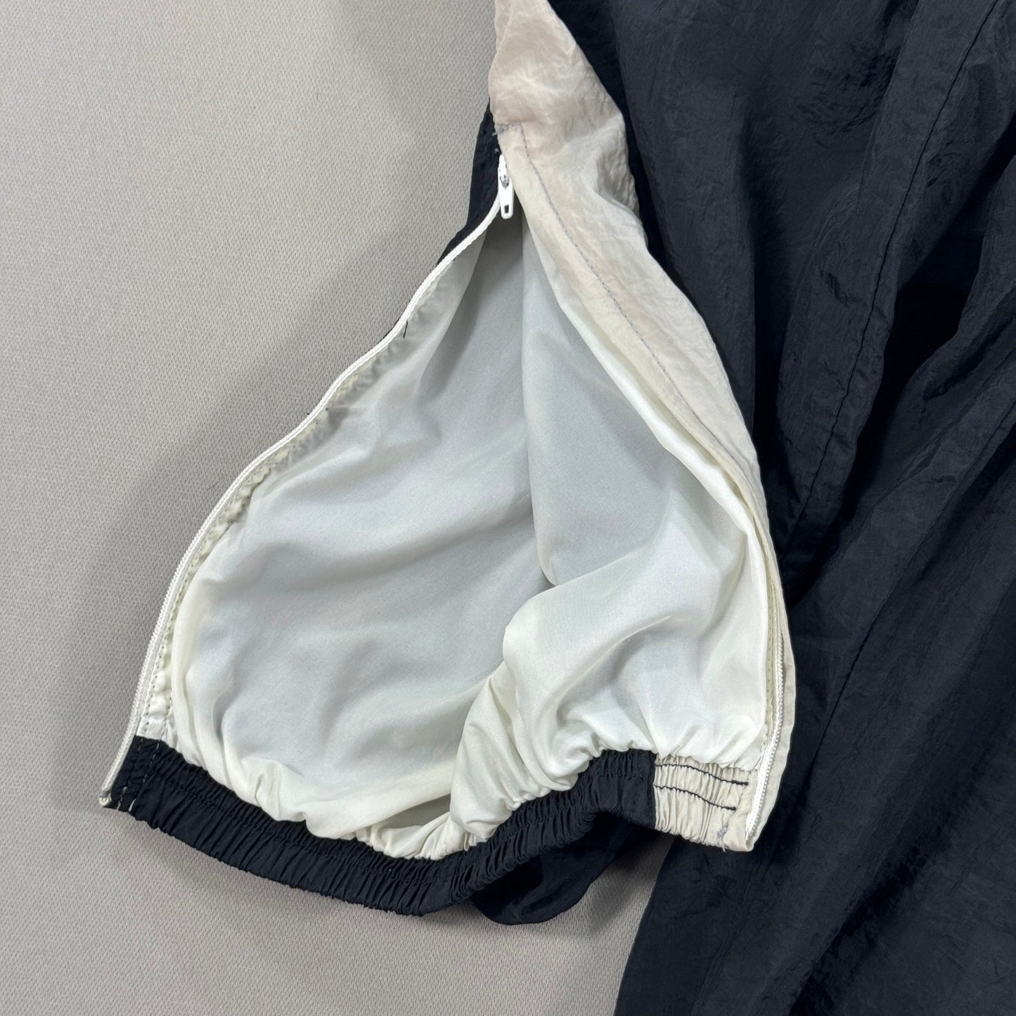 Vintage 90s Nike Windbreaker Pants Youth Large Ankle Zip Lined Drawstring