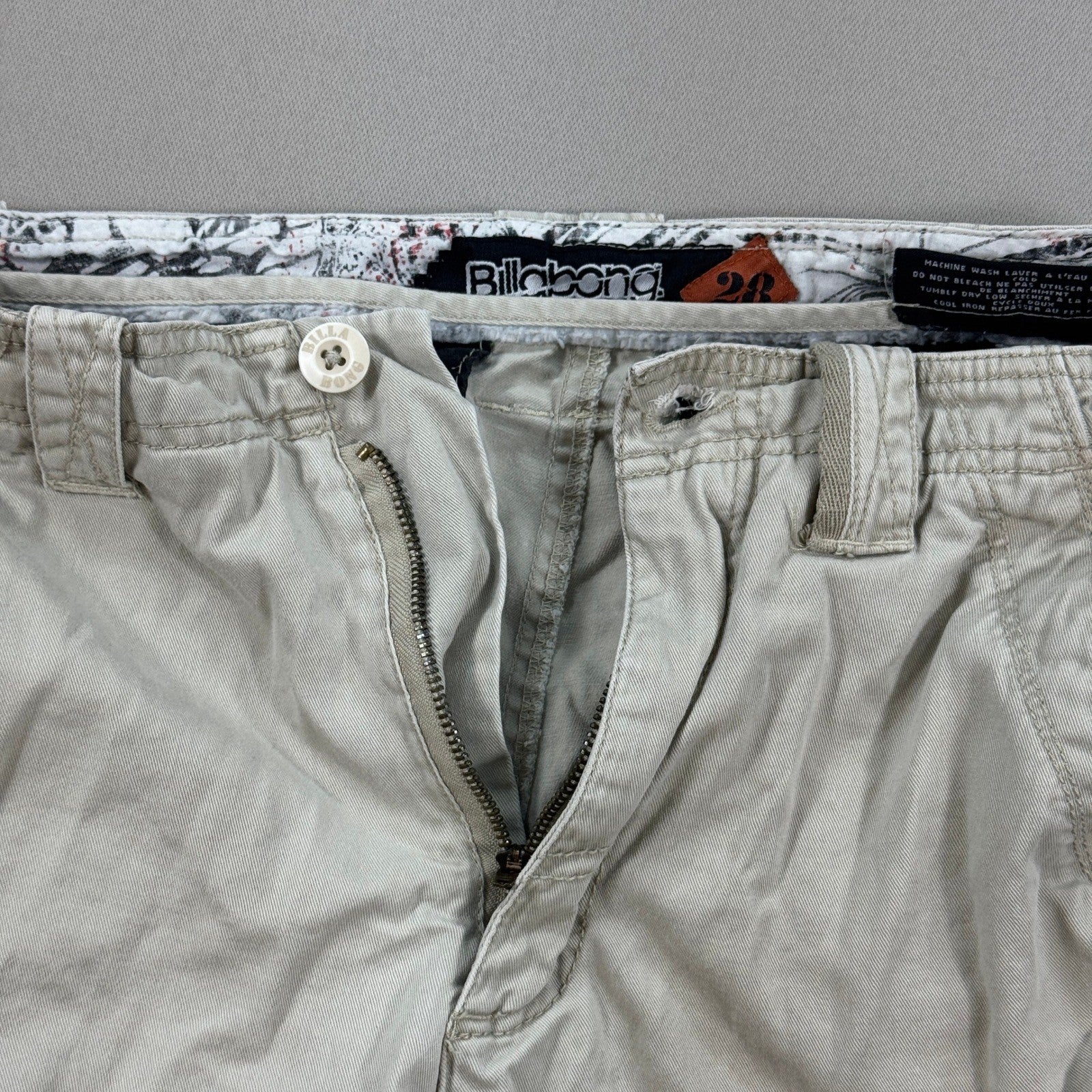 Rare Billabong Cargo Shorts mens Size 28 Beige Y2K 100% cotton