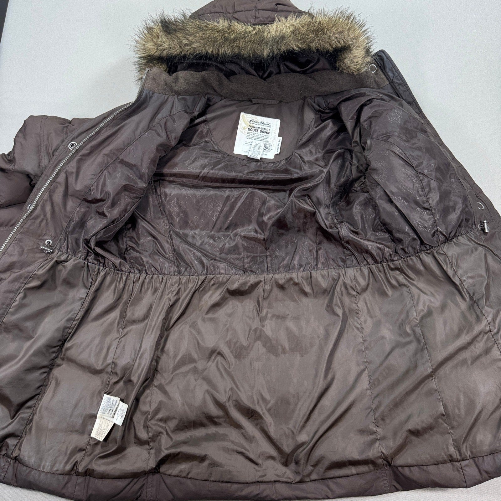 Eddie Bauer Goose Down Womens Coat Medium Fur Hood Cozy Zip & Snap Buttons
