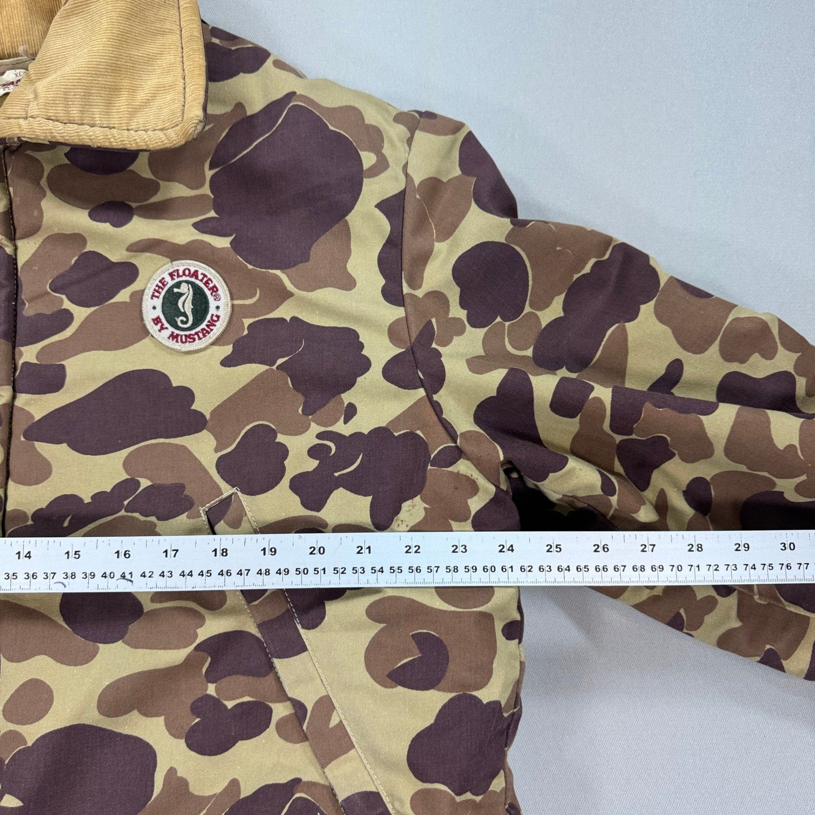 Vintage Mustang Buoyant Jacket Outerwear mens XL Camo Tan Floater Coat Hunting