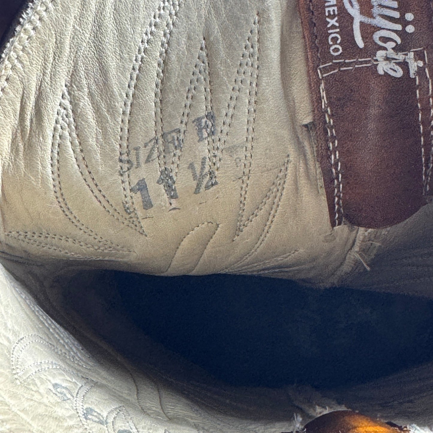 Don Quijote Cowboy Boots mens Size 11.5 Brown Leather Pointed Cut Out