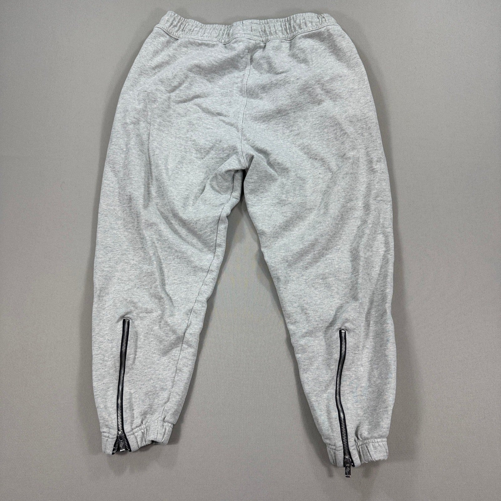 Nike Retro Logo French Terry Jogger Mens Medium DM5271-050 Gray Ankle/Pocket Zip