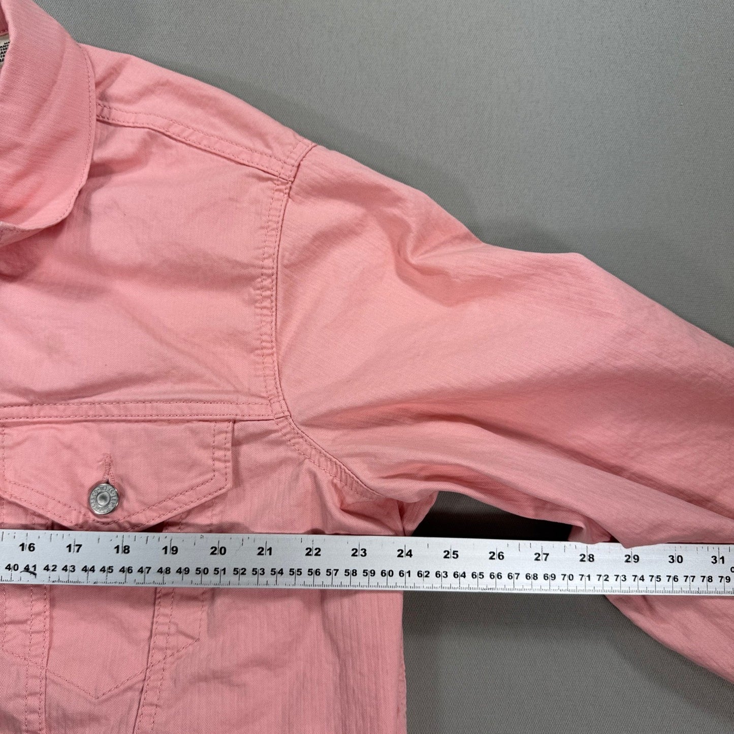 Levi's Denim Trucker Jacket mens XL Peach Pink Vintage Fit Button Down Cotton