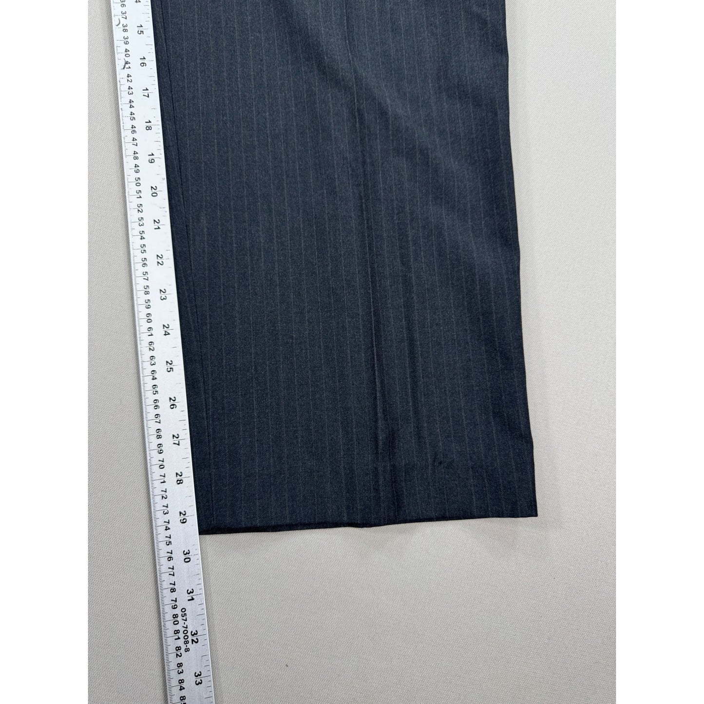 NEW Van Heusen Dress Pants mens 40x30 Gray Straight Leg Pleated Studio