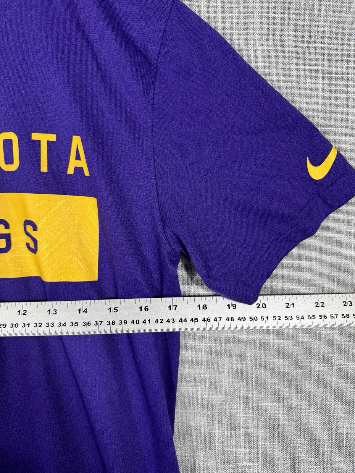 Minnesota Vikings Nike Dri-Fit NFL Equipment Training Shirt Small S