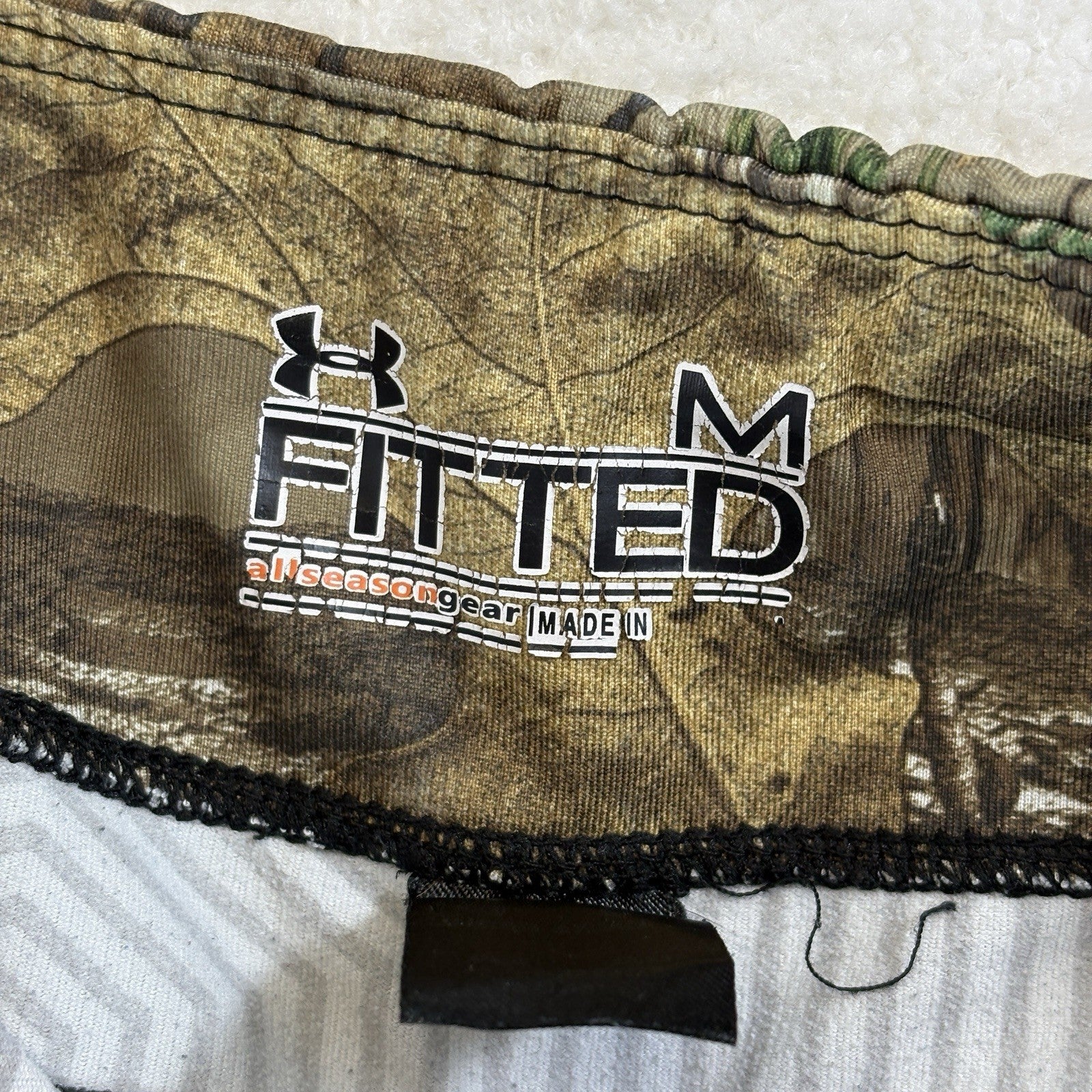 Under Armour Mens Medium Fitted Hunting Pants Realtree Camo