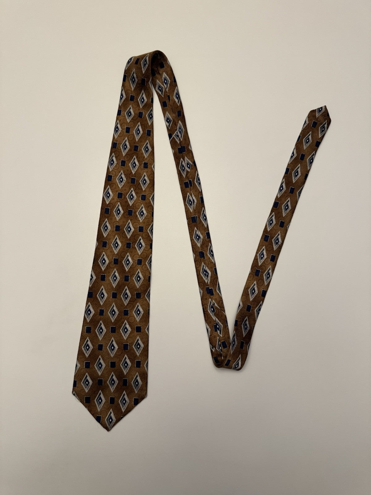 Vintage Stafford Mens 100% Silk Tie Triangle Pattern