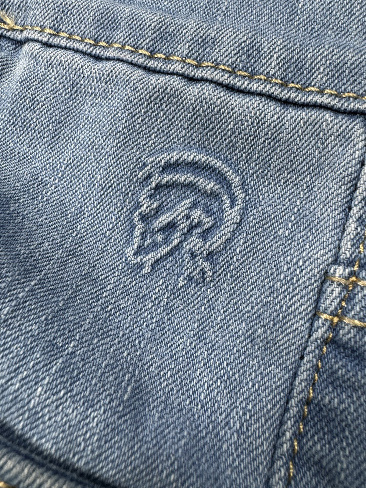 Diesel Jeans Mens 32x30 Blue Wash Regular Straight Button Closure 100% Cotton