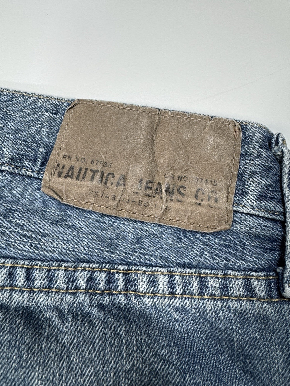 Nautica mens Jeans Size 30x30 Relaxed Fit Straight Leg Flat Front Light Wash