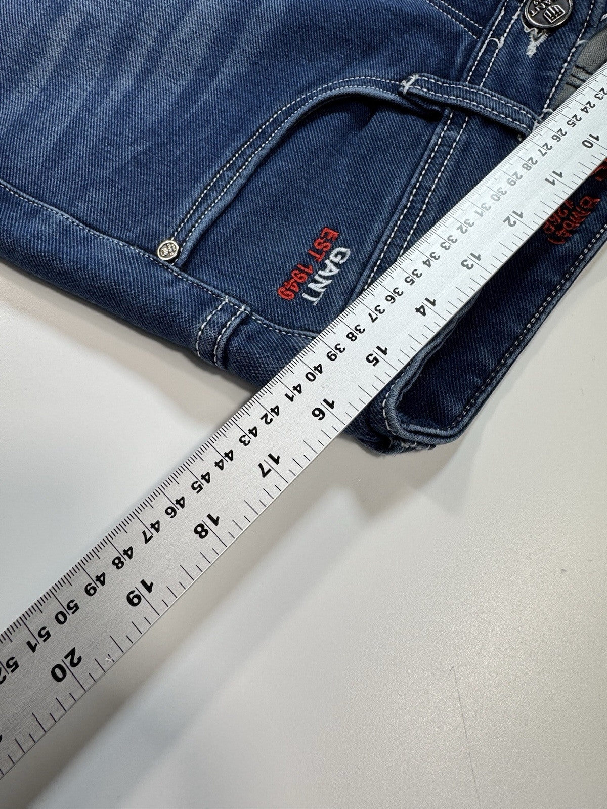 GANT Jeans Mens 32x28 Regular Straight Fit Blue Heavy Denim Embroidered Pocket