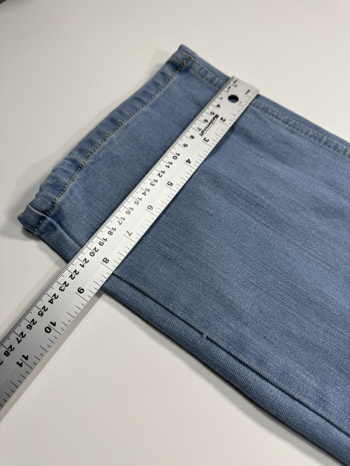 Diesel Jeans Mens 32x30 Blue Wash Regular Straight Button Closure 100% Cotton