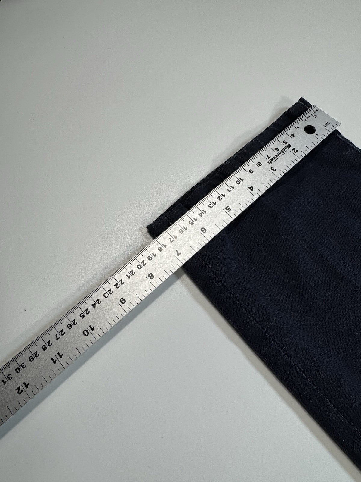 Adriano Goldschmied AG The Matchbox Slim Straight Jeans Size 32x32 Navy Blue