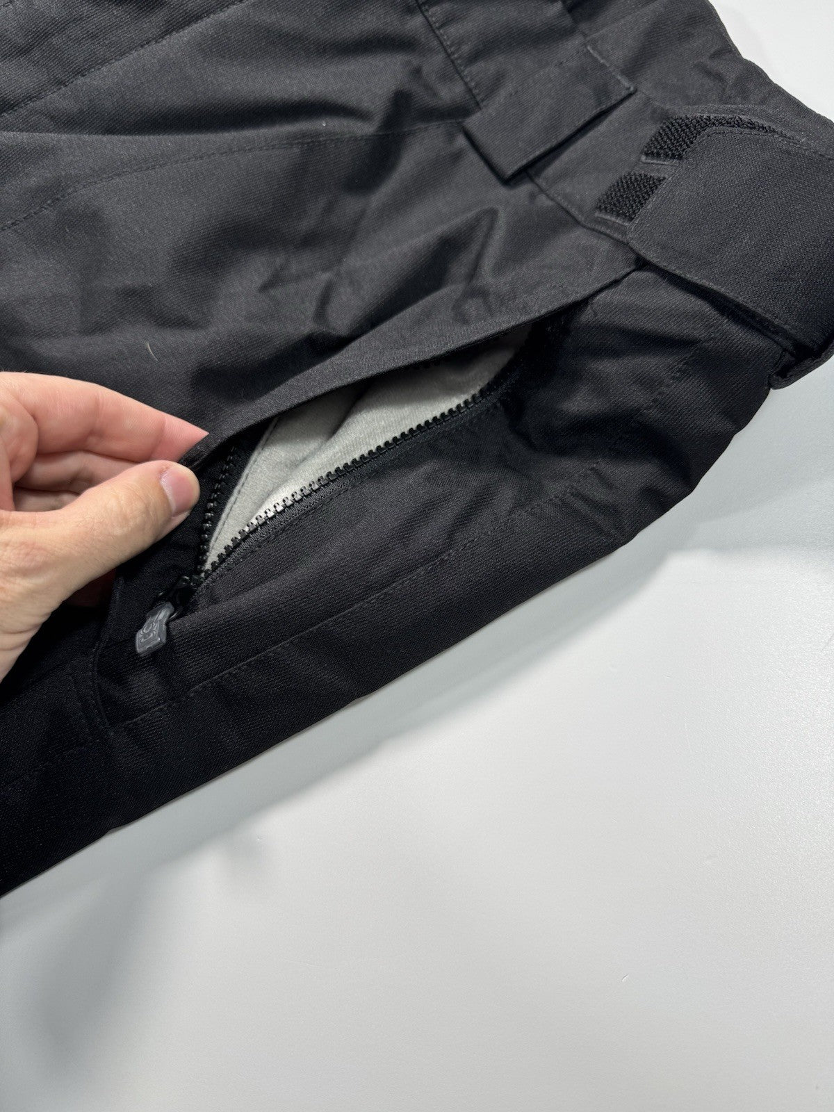 SPYDER Men Snow Ski Snowboarding Pants Size 56 2XL Black Thinsulate Insulation