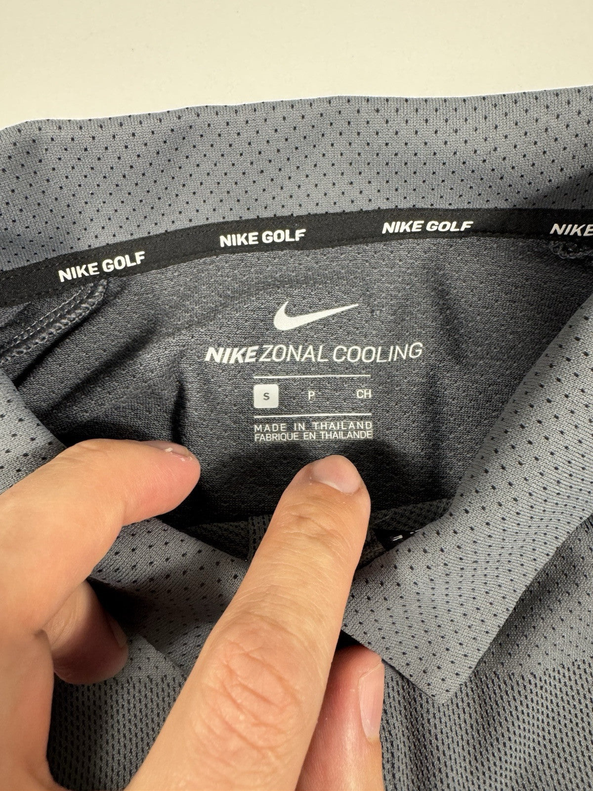 Nike Zonal Cooling Polo Shirt Men’s Size Small Grey Striped Golf Short Sleeved