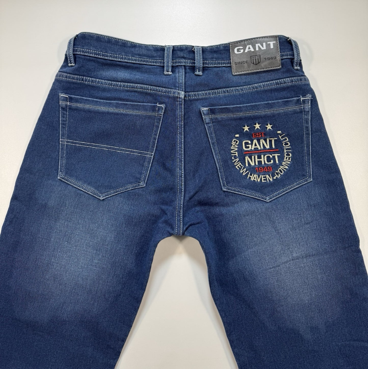 GANT Jeans Mens 32x28 Regular Straight Fit Blue Heavy Denim Embroidered Pocket