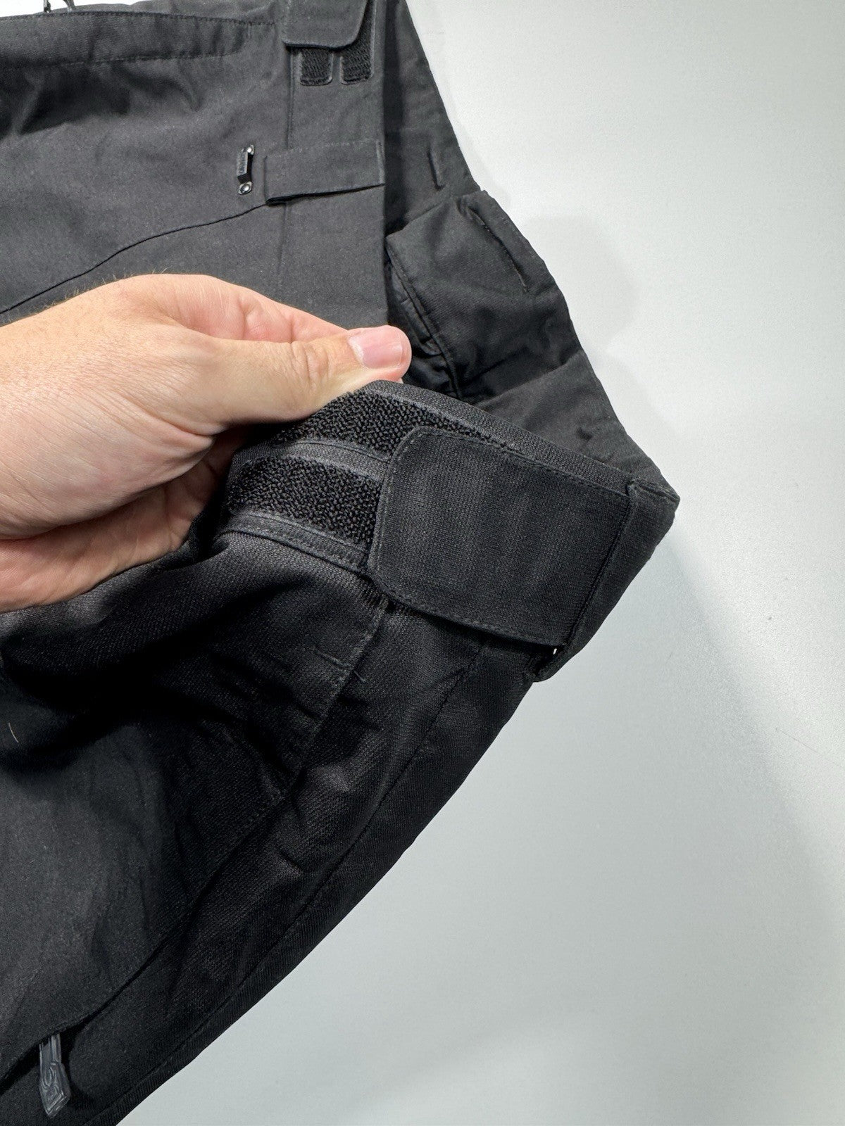 SPYDER Men Snow Ski Snowboarding Pants Size 56 2XL Black Thinsulate Insulation