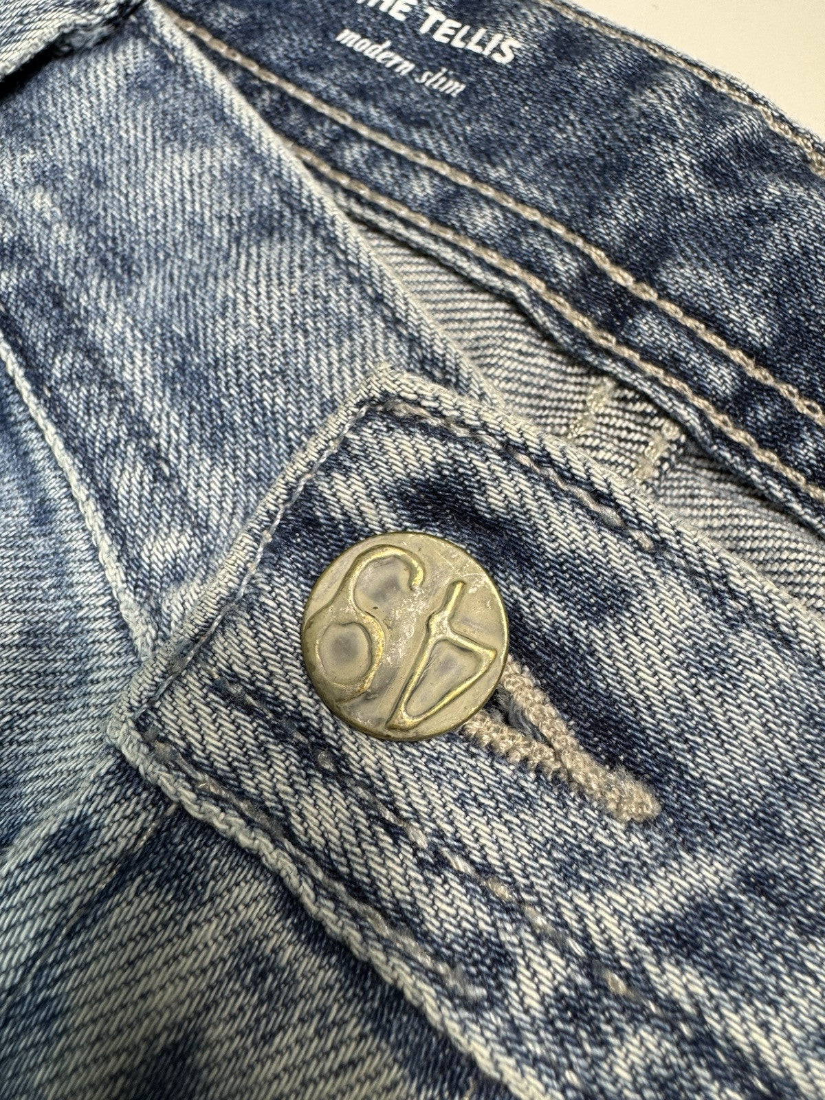 AG Jeans Light Blue Tellis Modern Slim Ag-ed Distressed Denim Jeans 33x32