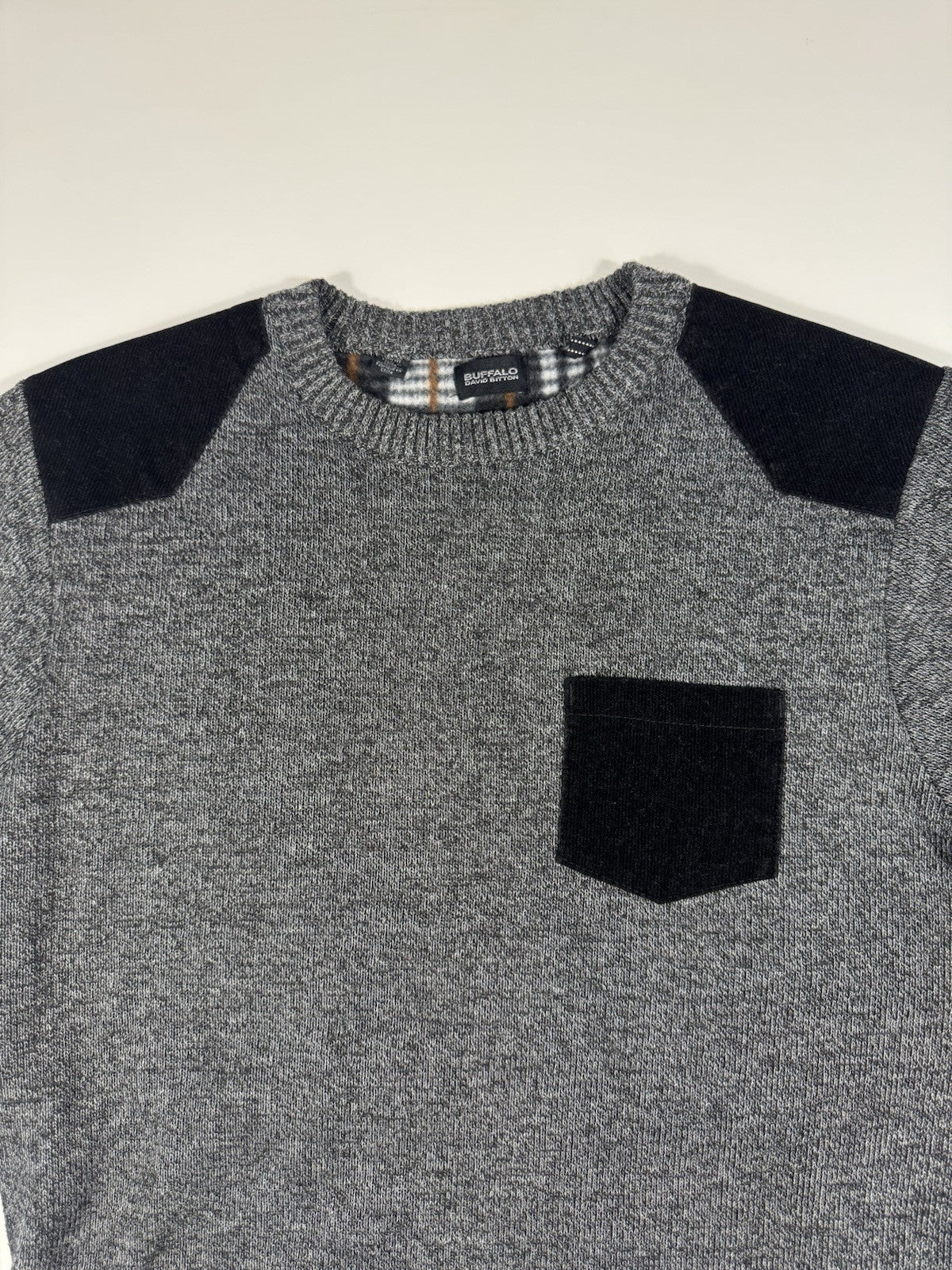 Buffalo David Bitton mens Crewneck Pullover Gray Knit Size Medium Patch Accents