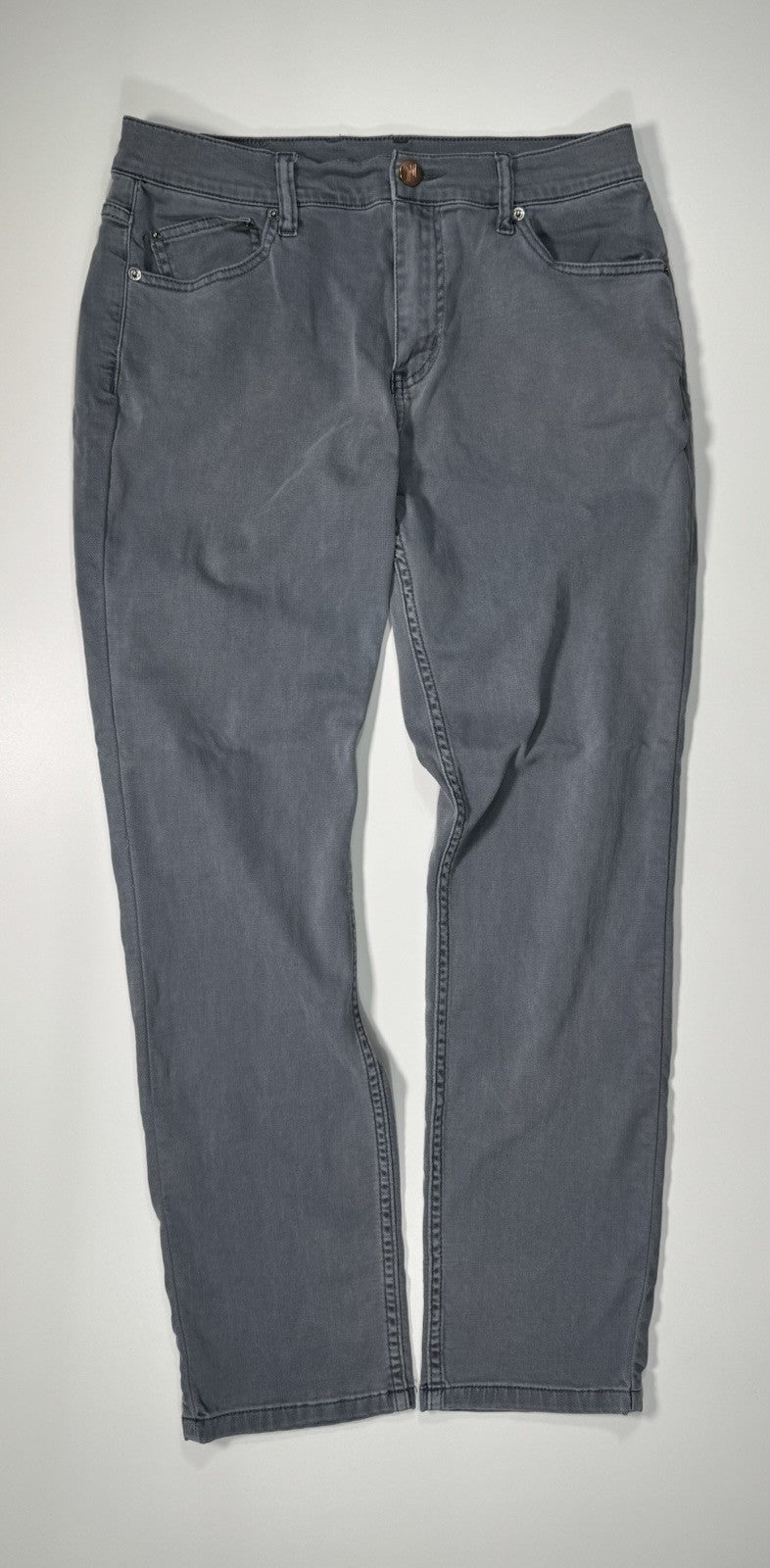 Mugsy Jeans Logans Men 32x30 Light Blue Stretch Performance Slim Taper FLX8NBG