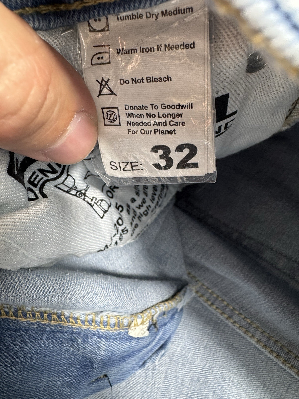 Diesel Jeans Mens 32x30 Blue Wash Regular Straight Button Closure 100% Cotton