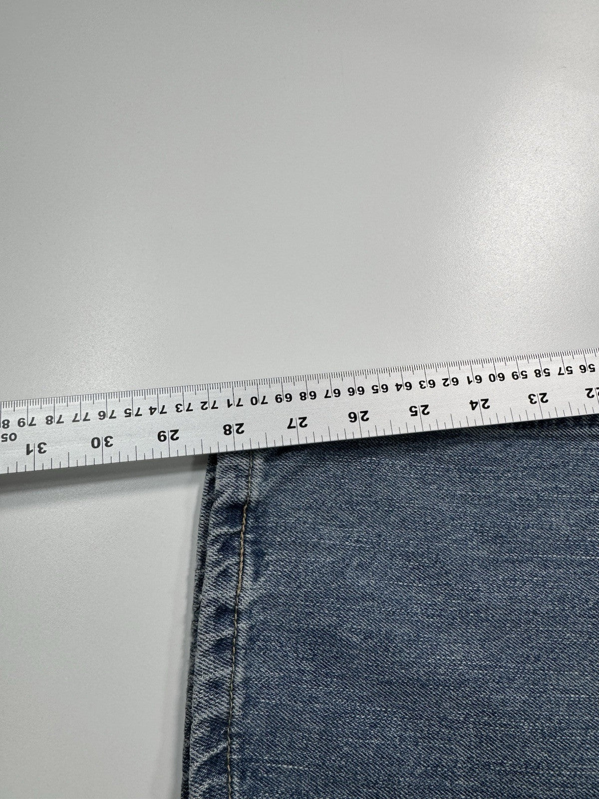 Nautica mens Jeans Size 30x30 Relaxed Fit Straight Leg Flat Front Light Wash