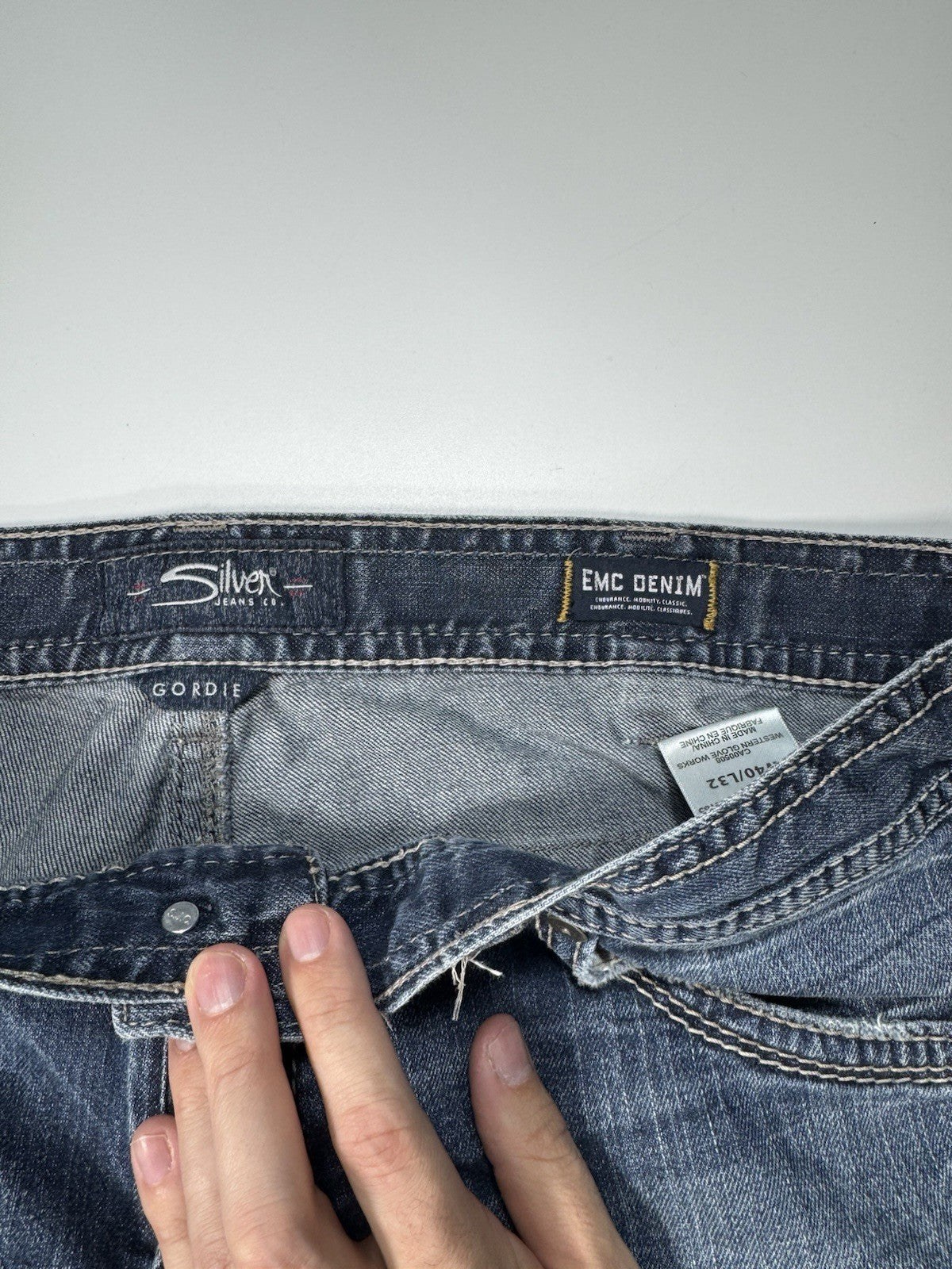 Silver Jeans Gordie Loose Fit Straight Leg Mens 40/29 Distressed Baggy Y2K Feel